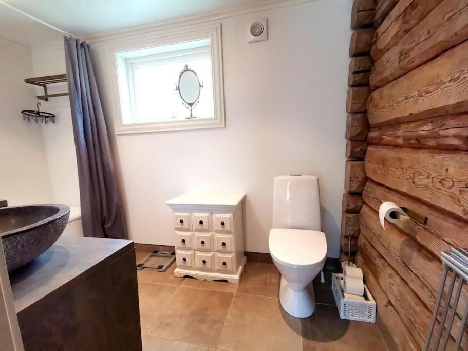 Dalen - Full House With Two Bedrooms, Patio, Garden And Central Location Exteriör bild